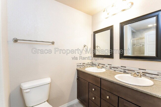Building Photo - 6107 Kochia Ct