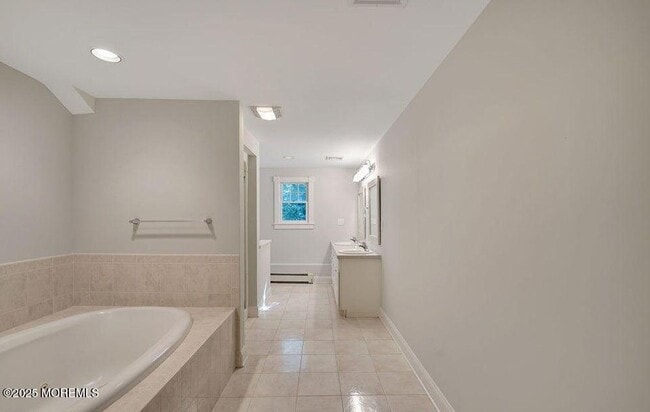 Building Photo - 59 Peters Pl