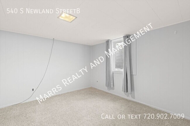 Building Photo - 540 S Newland St