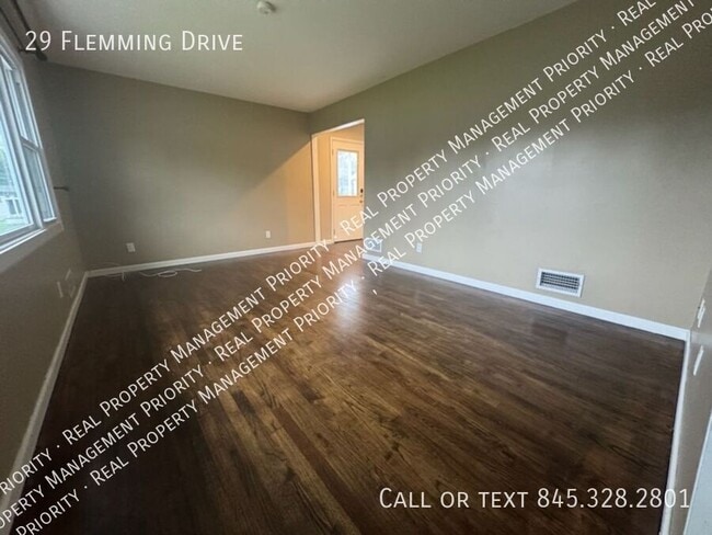 Building Photo - 29 Flemming Dr