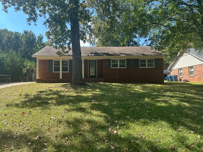 Primary Photo - 10318 Starwood Dr