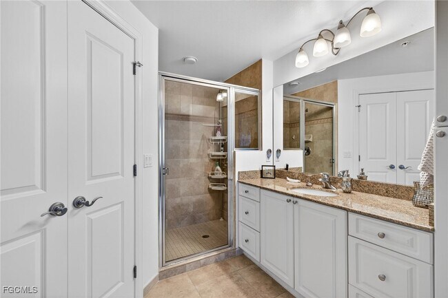 Building Photo - 2825 Palm Beach Blvd