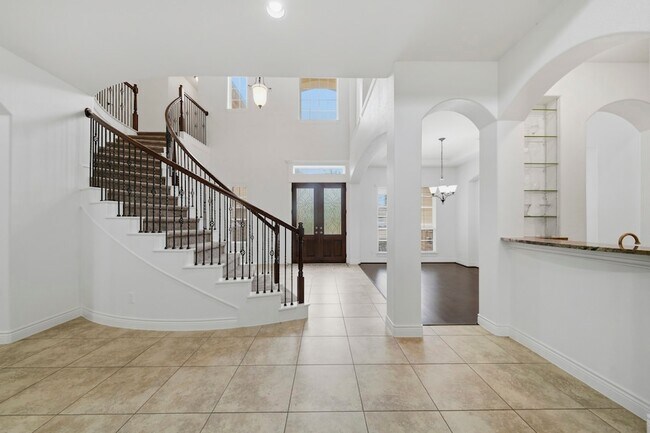 Building Photo - 33 Combwell Garden