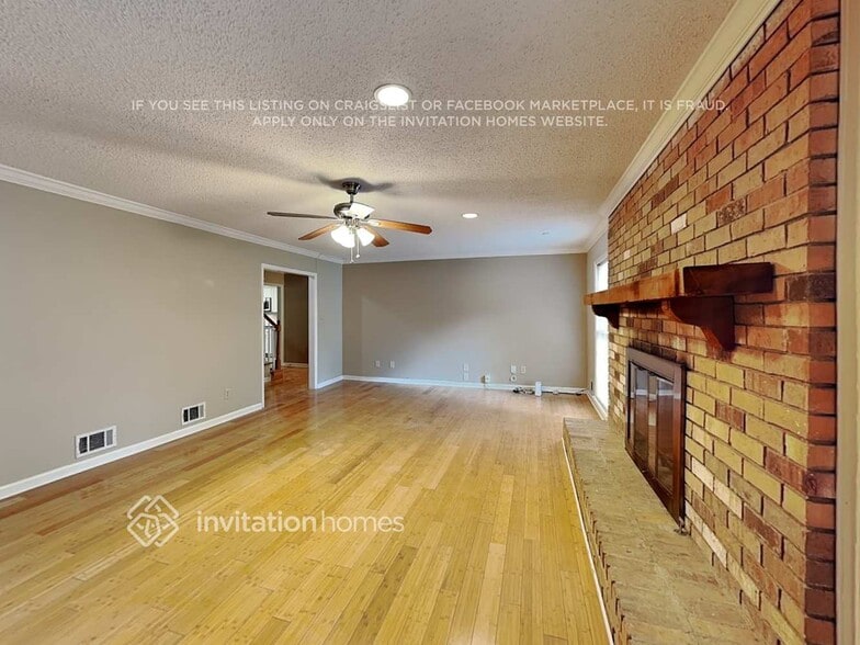 Building Photo - 6297 Queens Ct