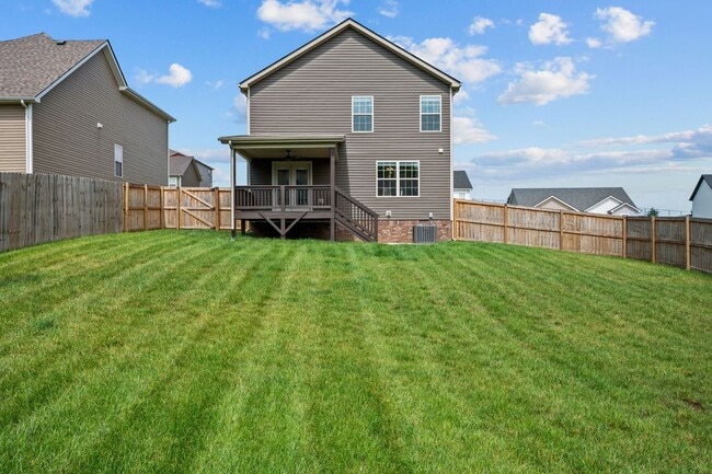 Building Photo - Beautiful Open-Concept Home with Covered Deck & Huge Backyard