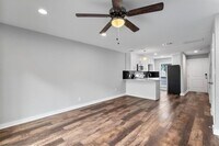 Building Photo - 3810 Southway Dr