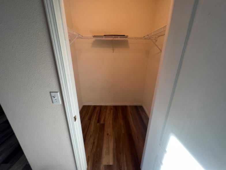 Building Photo - 7563 N Carnegie Ave