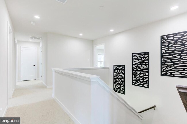 Building Photo - 41355 Tarragon Leaf Dr