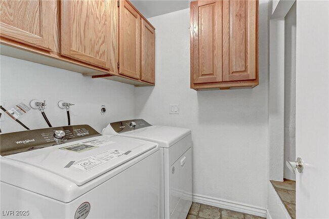 Building Photo - 7301 Pleasant View Ave