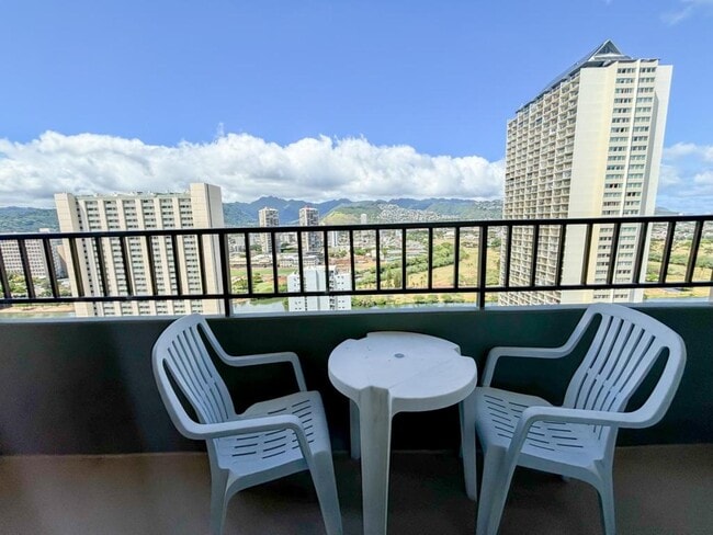 Building Photo - 2240 Kuhio Ave.