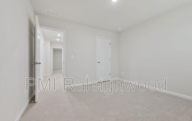 Building Photo - 540 Bridger Dr