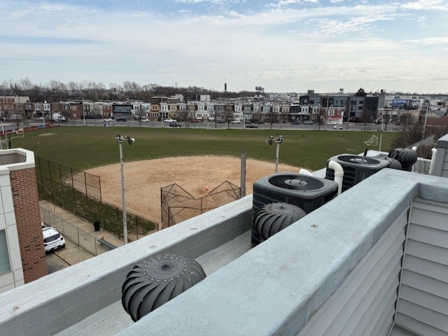 Building Photo - 2410 E Harold St