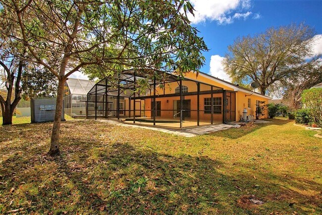 Building Photo - 4335 Creekside Blvd