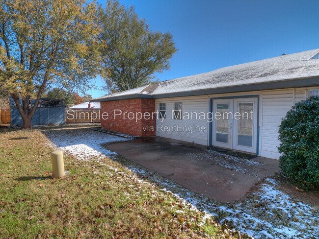 Building Photo - 3837 Sunward Cir