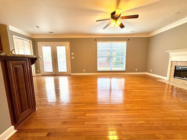 Building Photo - 3 Bedroom, 2.5 Bathroom w/ Bonus Room and 2 Car Garage in McKay's Mill