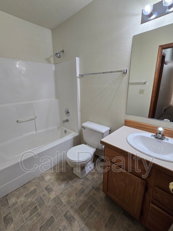 Building Photo - 5116 S Smith Ct