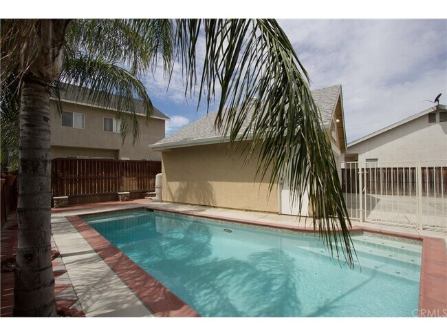 Building Photo - 3573 Cougar Canyon Rd