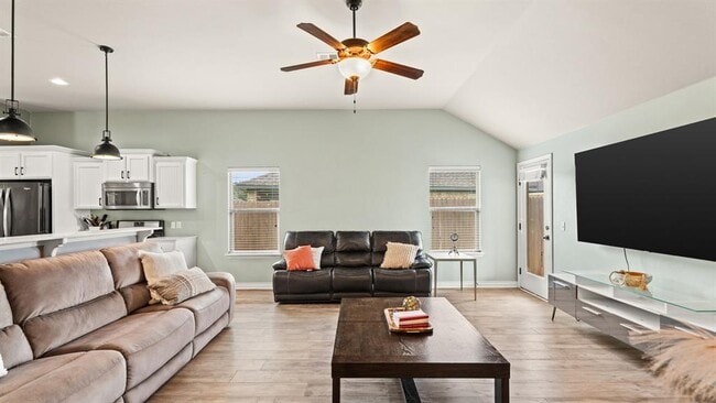 Building Photo - 16316 Drywater Dr