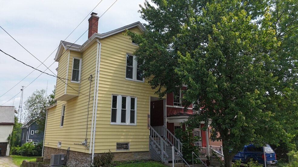 Building Photo - 816 Purcell Ave