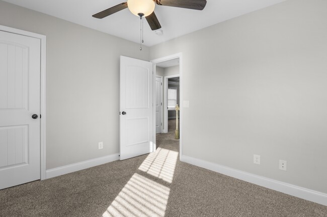 Building Photo - 1176 Elizabeth Ln