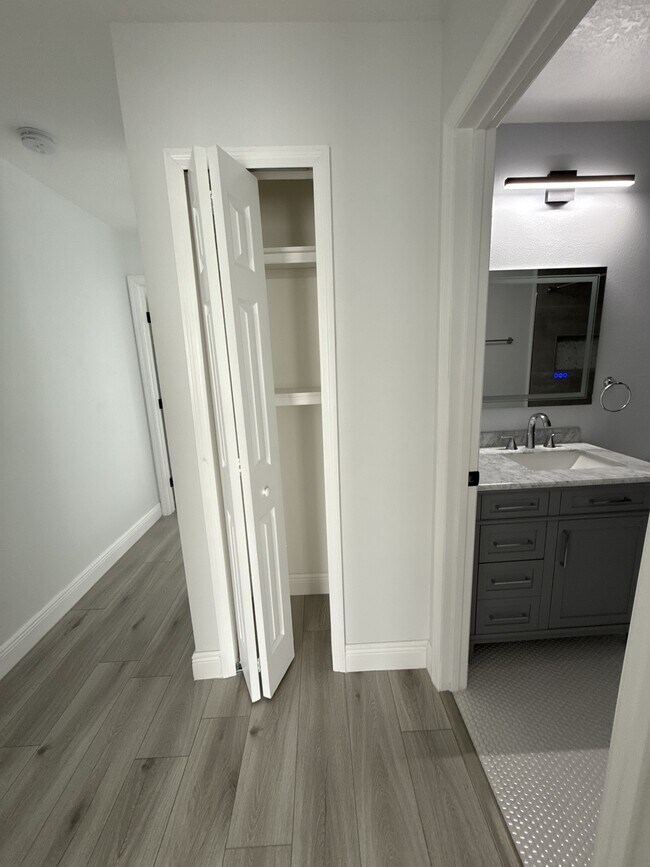 Building Photo - 209 Southbridge Cir