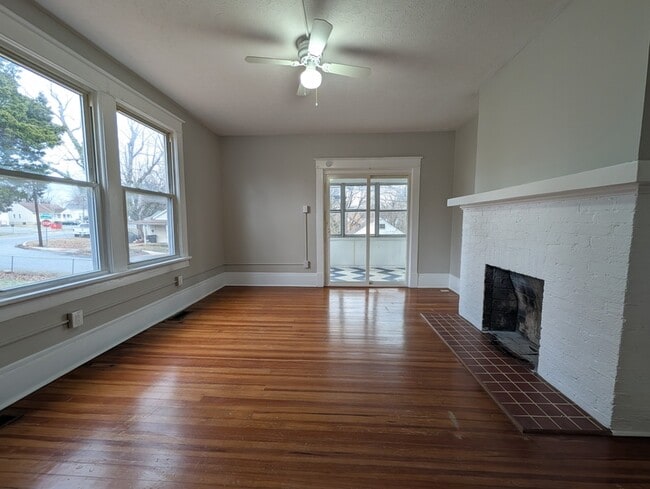 Building Photo - 101 Thomas Rd