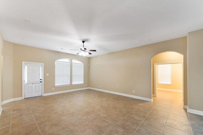 Building Photo - 6114 Brookmall Dr