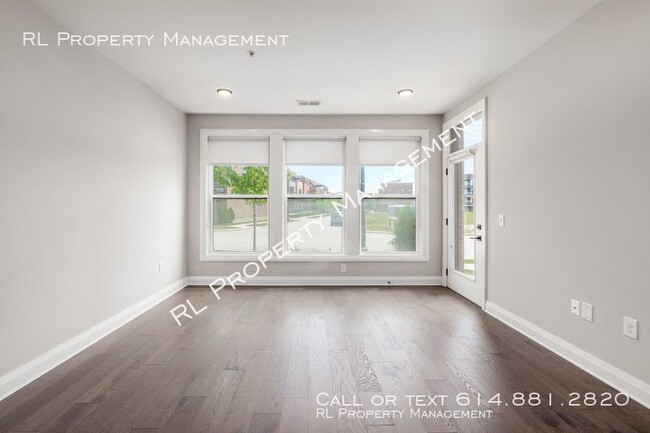 Building Photo - 751 N 6th St