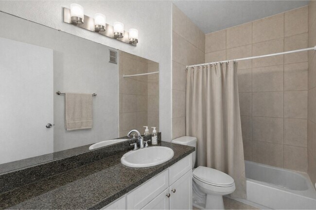 Building Photo - 6602 Harbor Town Dr