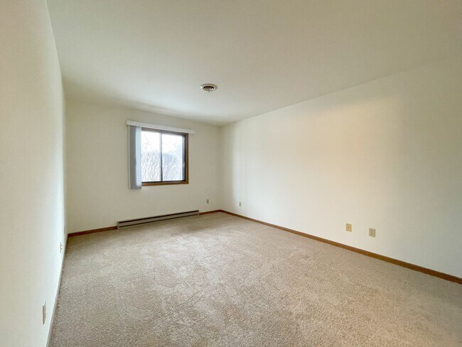 Building Photo - 3228 Wood Rd