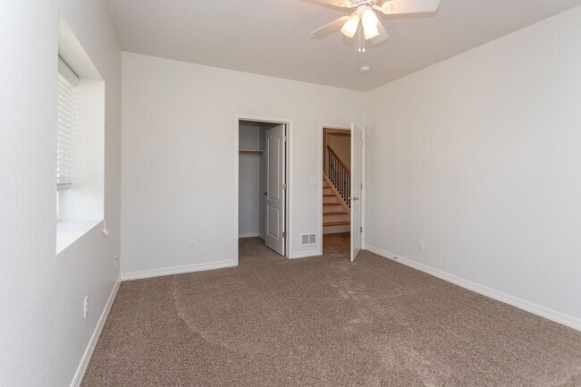 Building Photo - 10154 Silver Leaf Way