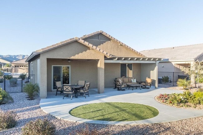 Building Photo - 22407 W Morning Glory St