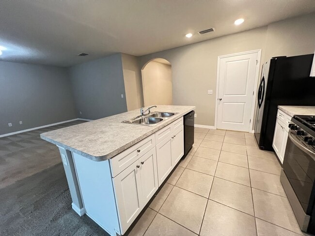 Building Photo - Beautiful, 3 Bedroom Home!!