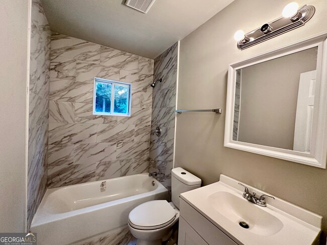Building Photo - 531 Gresham Park Dr