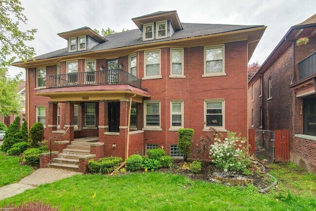 Building Photo - 4766 Commonwealth St