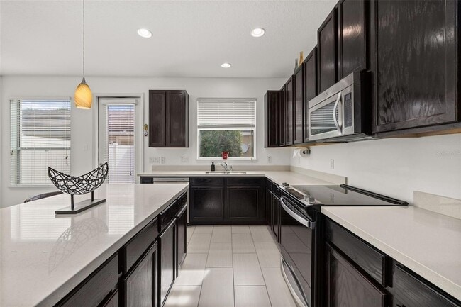 Building Photo - 7435 Ripplepointe Way