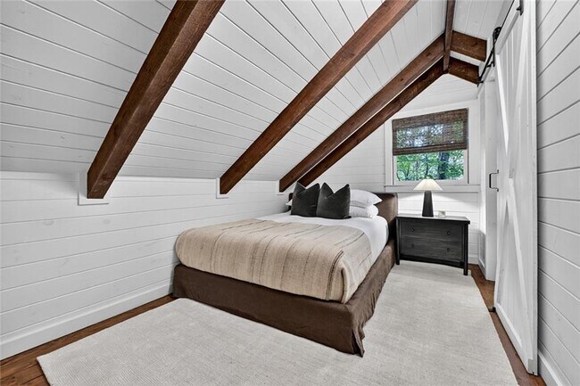 Building Photo - 545 Chestnut Ridge Cir