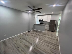 Building Photo - Sparks St