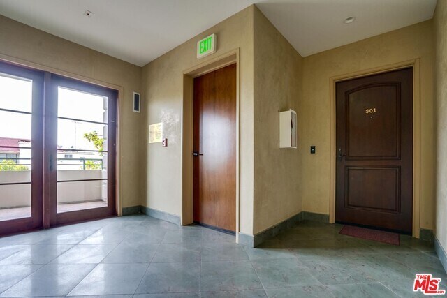 Building Photo - 10707 Missouri Ave