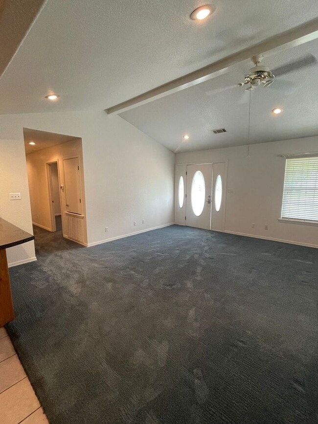 Building Photo - Spacious Home for Rent