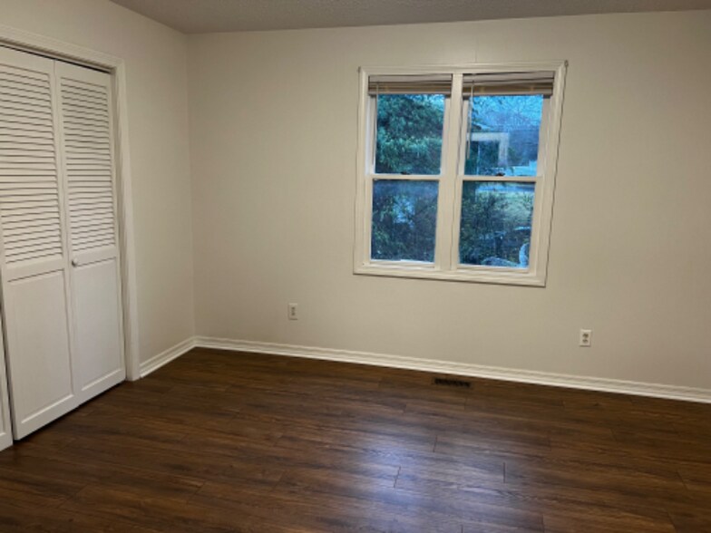 Building Photo - 408 Rice Dr