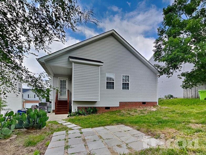 Building Photo - 3224 Cotton Grove Run