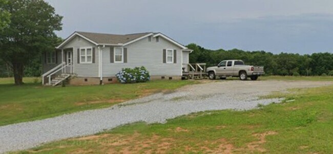 Building Photo - 357 Melvin Hill Rd