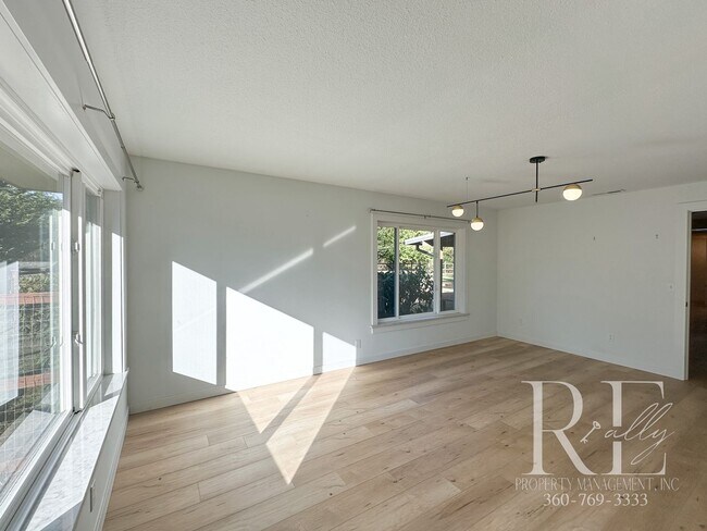 Building Photo - Mid-Century Modern Dream Home with Chef’s ...