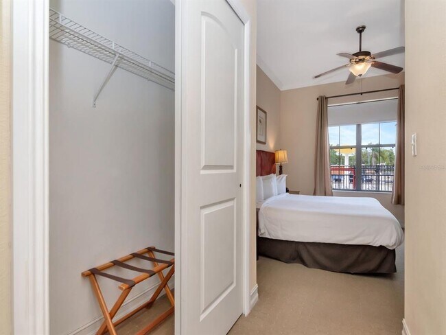 Building Photo - 13941 Clubhouse Dr