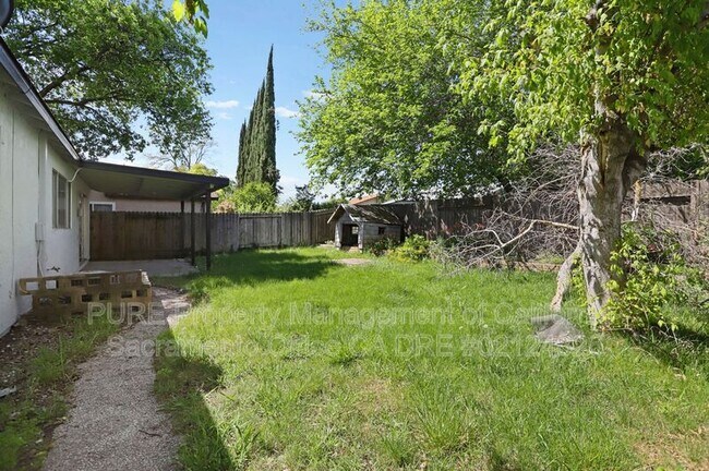 Building Photo - 6101 Tupelo Dr