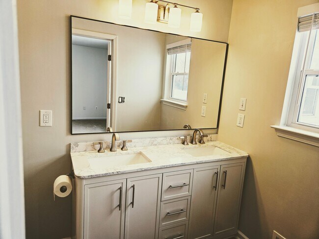 Building Photo - 3956 Bridle Pass