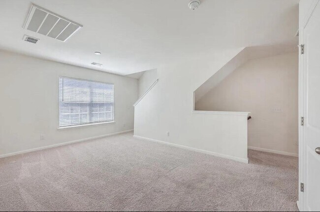 Building Photo - 510 Lateleaf Dr