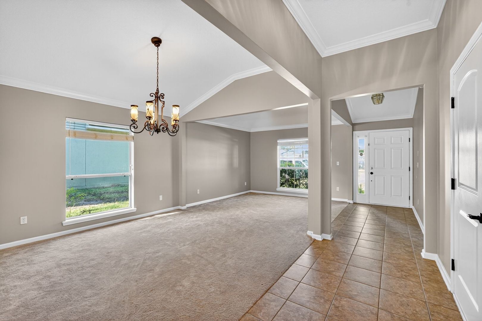 Building Photo - 1021 Deer View Ln