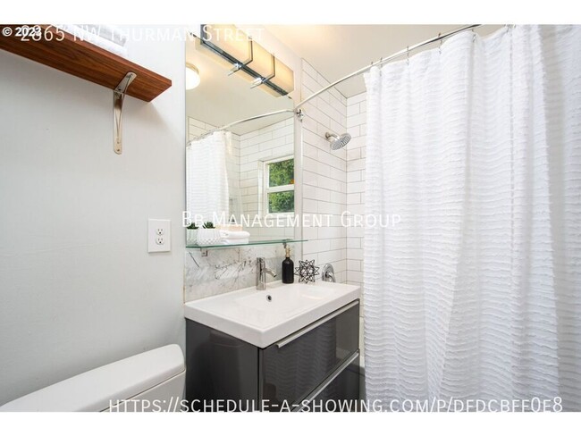 Building Photo - Completely Remodeled Modern Mid-Century Wi...